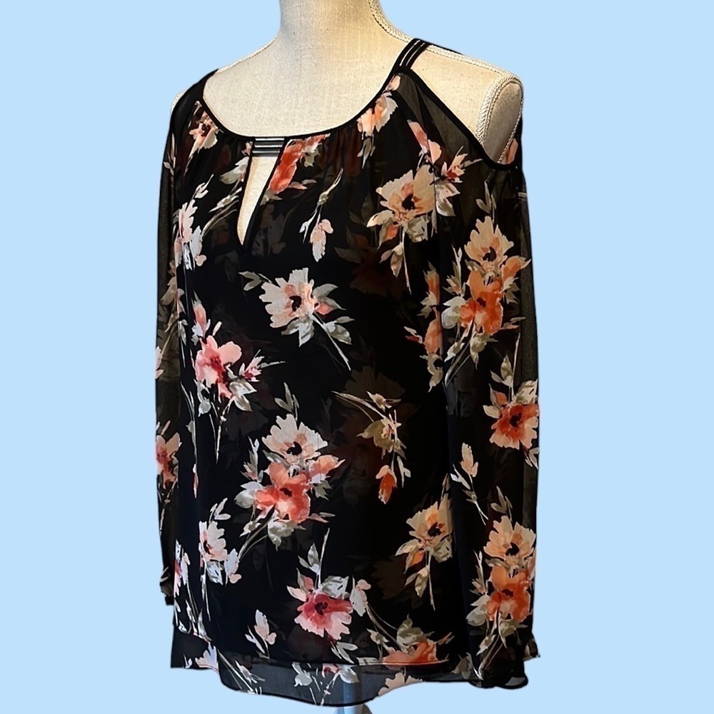 White House black market blouse. Sz xs